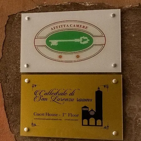 Cattedrale Di San Lorenzo Guest house Genoa